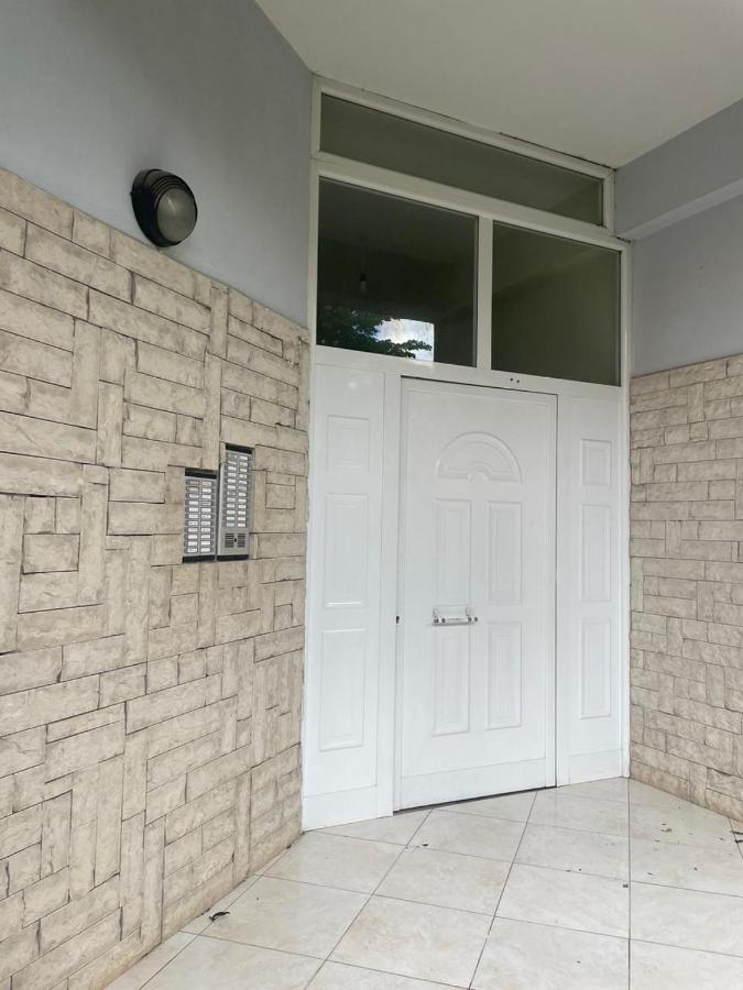 Apartament Denisi Saranda