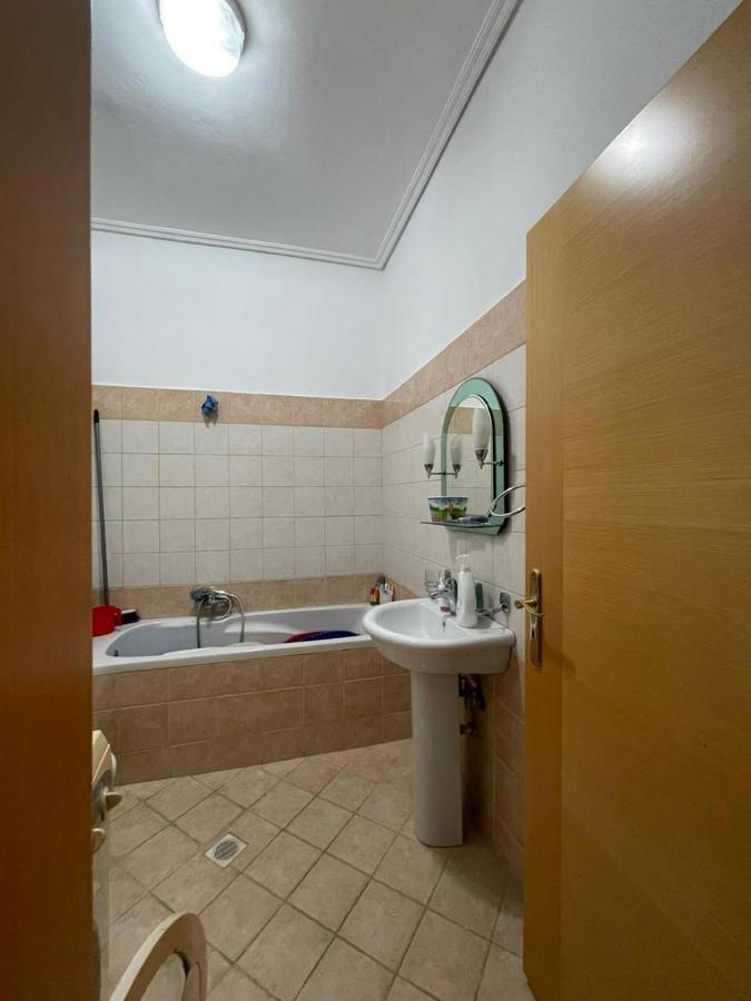 Apartament Denisi *